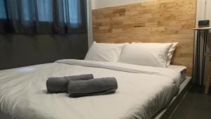 ekanek hostel bangkok adults only