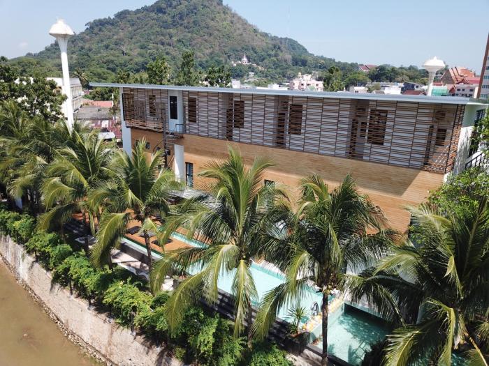 book a bed poshtel hostel