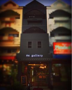 84 gallery hostel