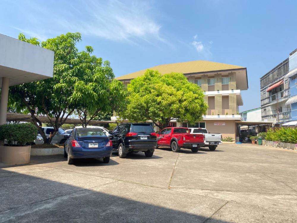 cabbages and condoms inn baan doo