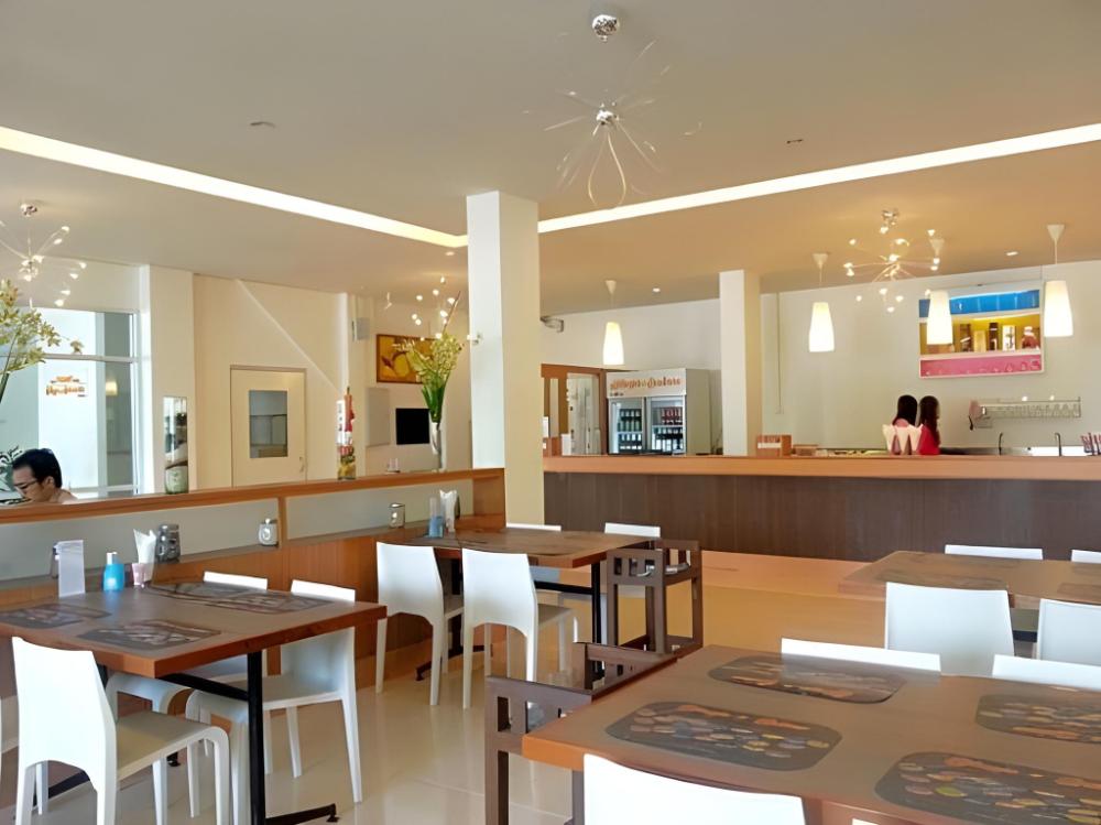 cabbages and condoms inn baan doo