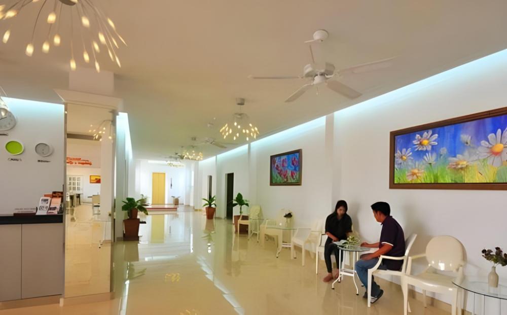 cabbages and condoms inn baan doo