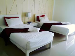 cabbages and condoms inn baan doo