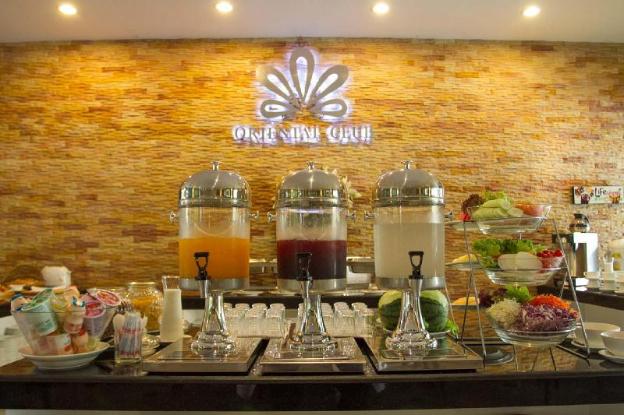 vip chain resort pool villa