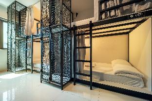 sloth hostel don mueang