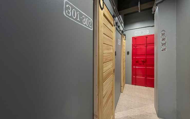 sloth hostel don mueang