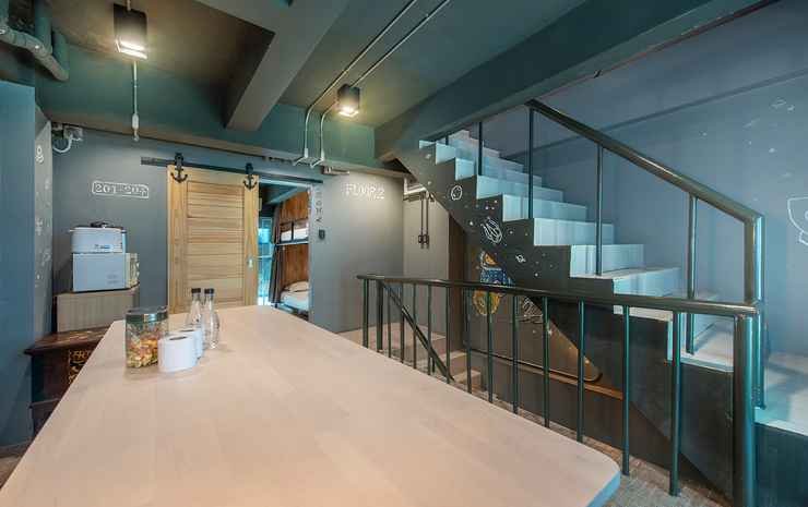 sloth hostel don mueang
