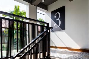 33 poshtel adults only