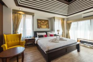 33 poshtel adults only