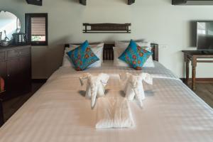 33 poshtel adults only