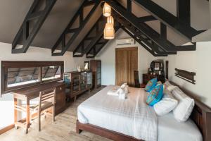 33 poshtel adults only