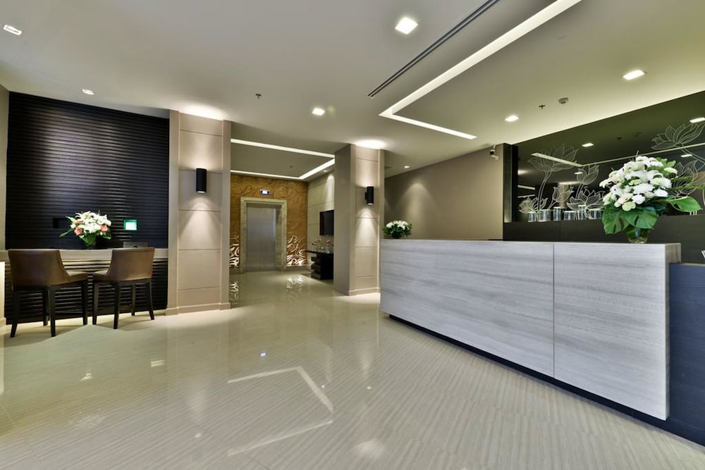 civic horizon hotel and residence