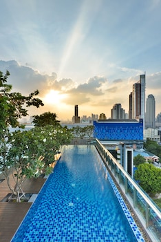 civic horizon hotel and residence