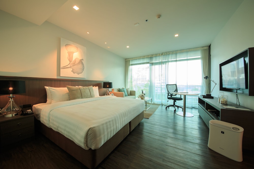 civic horizon hotel and residence