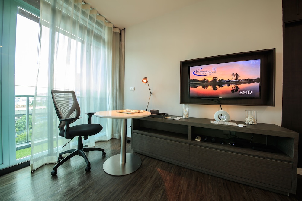 civic horizon hotel and residence