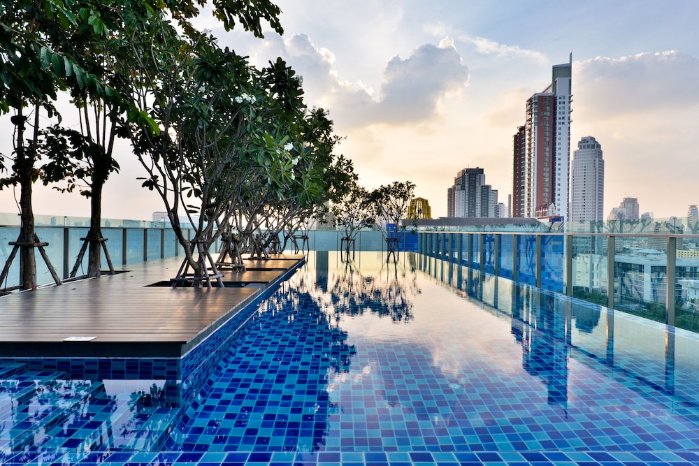 civic horizon hotel and residence