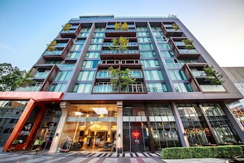 civic horizon hotel and residence