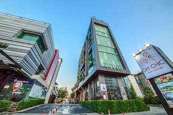 civic horizon hotel and residence