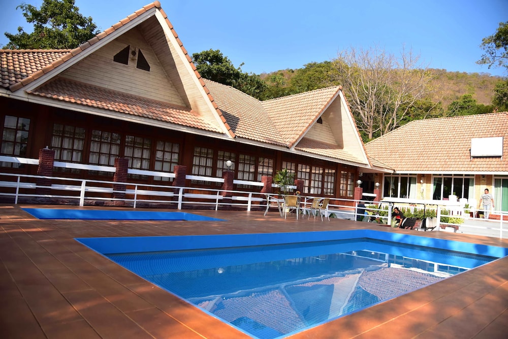 royal green valley resort