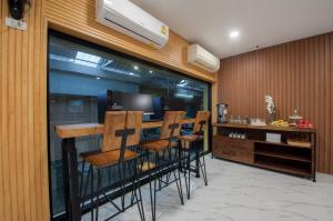 the moon night hotel