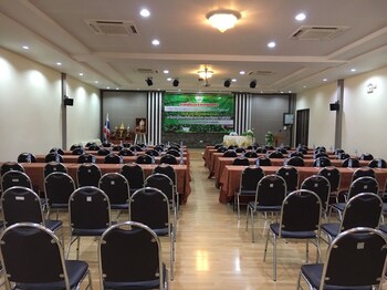 sukhothai porncharoen resort and spa
