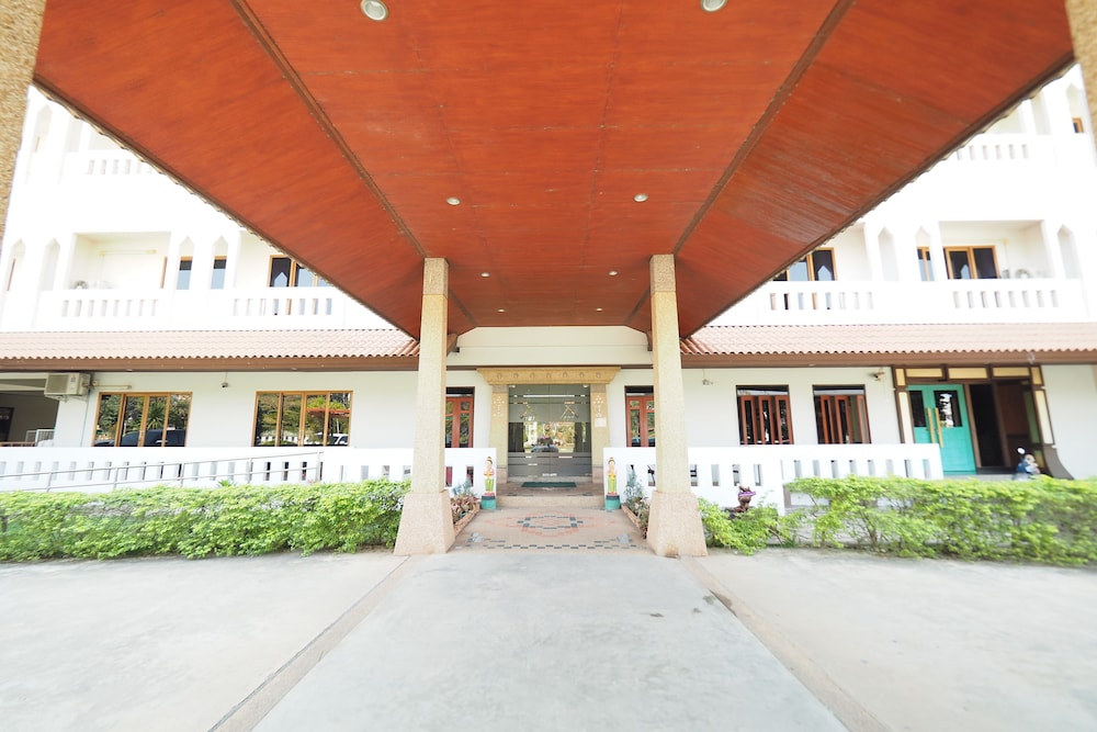 amorn sukhothai hotel