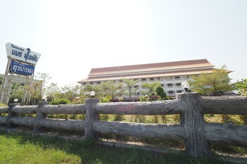 amorn sukhothai hotel