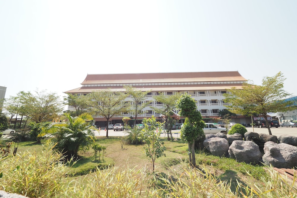 amorn sukhothai hotel