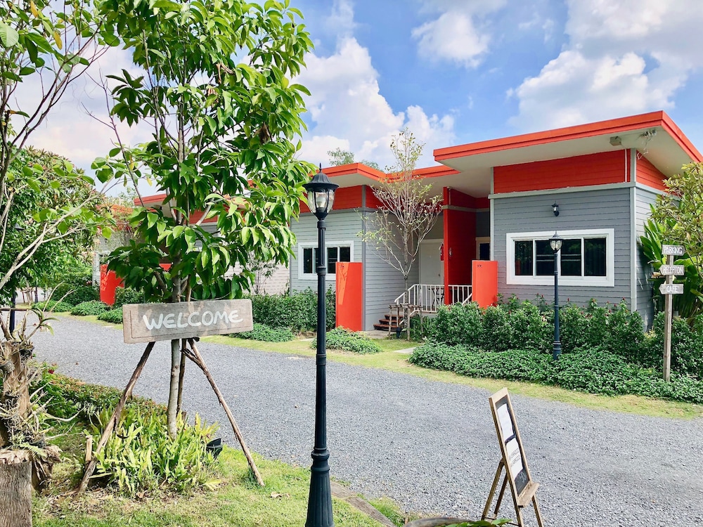 Baanpermsook,Nonthaburi>>Bangkok,3 star
