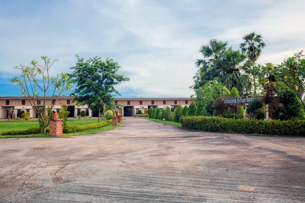 thaisomboon bighome resort