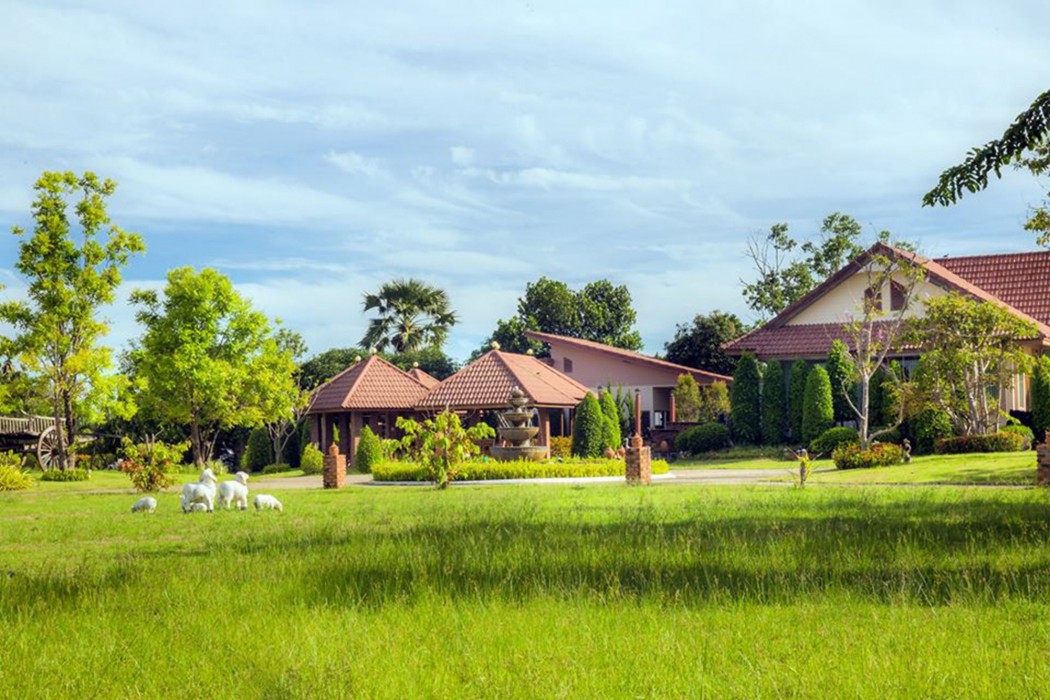 thaisomboon bighome resort