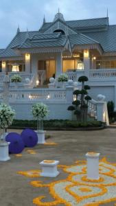 nirvanan house