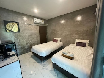 long lake resort