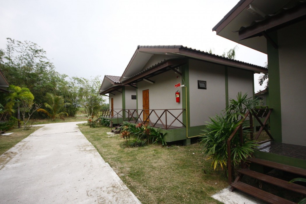 long lake resort