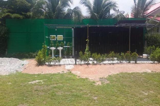 sports bar and resort