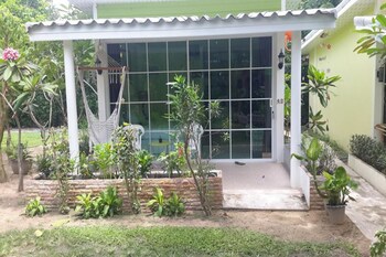 sports bar and resort