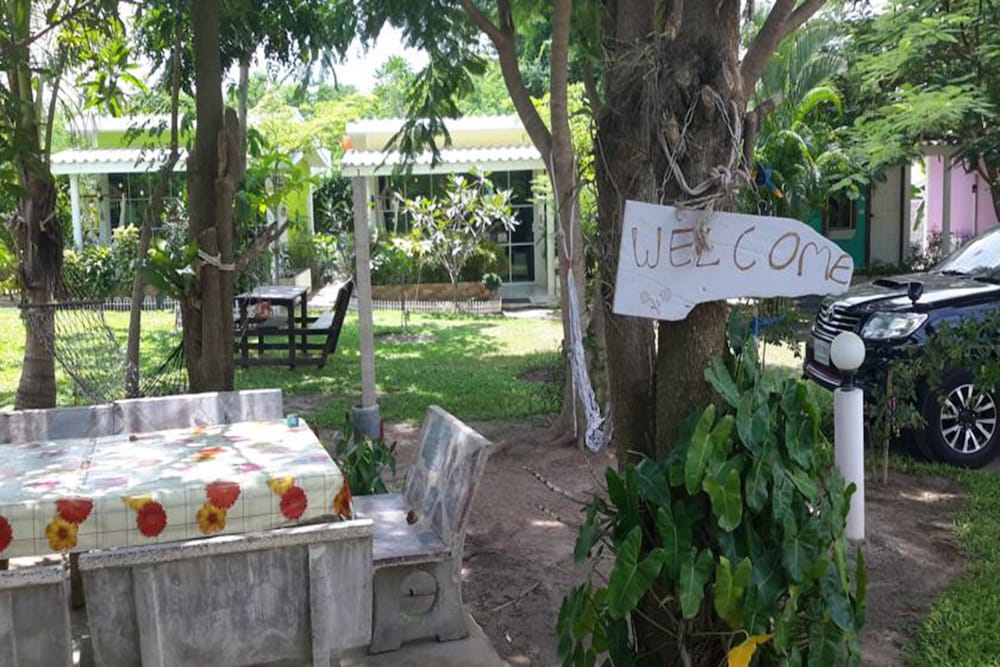 sports bar and resort