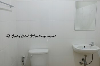 nk garden hotel suratthani airport
