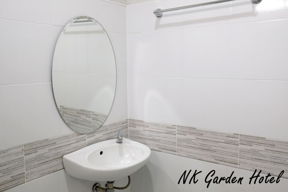 nk garden hotel suratthani airport