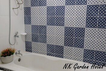 nk garden hotel suratthani airport