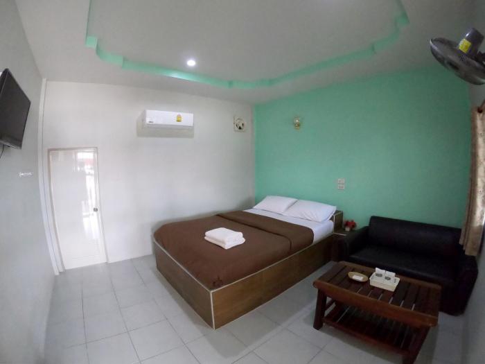 nk garden hotel suratthani airport