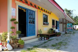 nk garden hotel suratthani airport