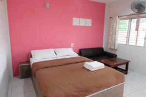 nk garden hotel suratthani airport