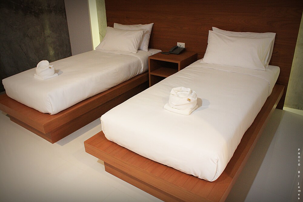 merdelong hotel