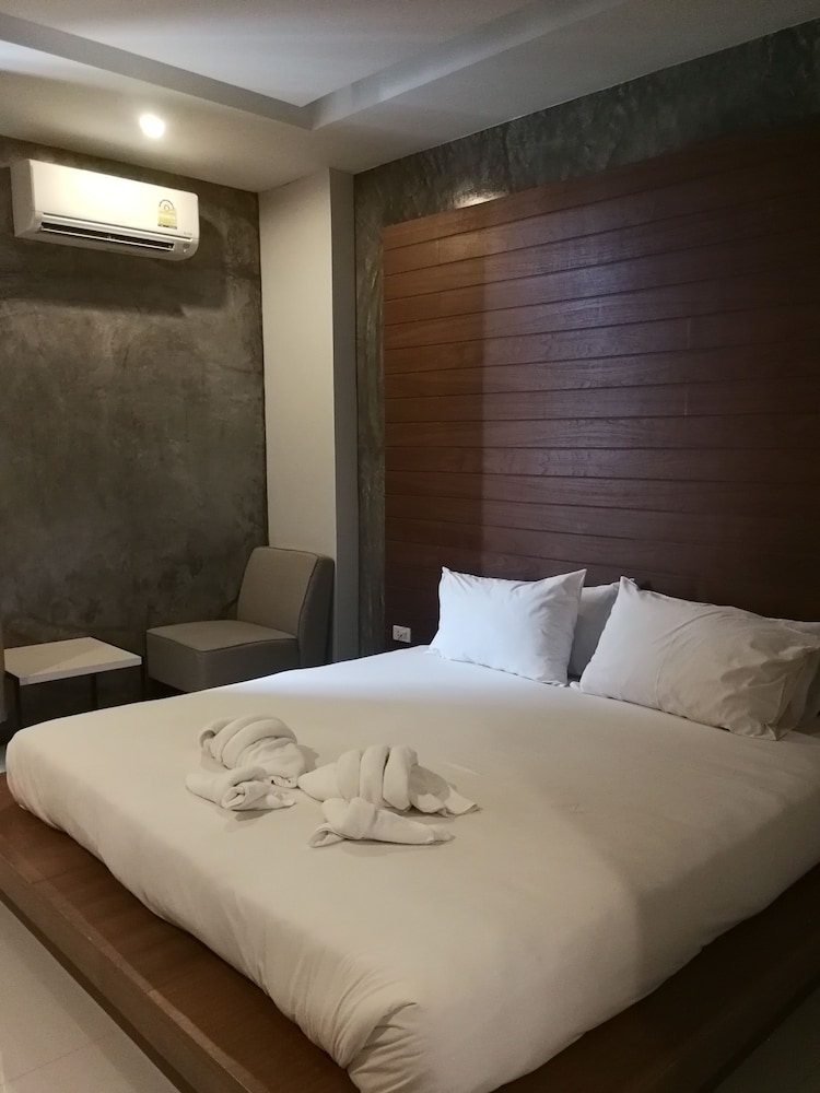 merdelong hotel
