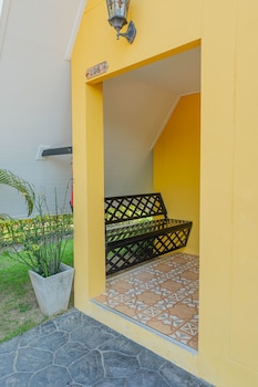 apinya resort bangsarey