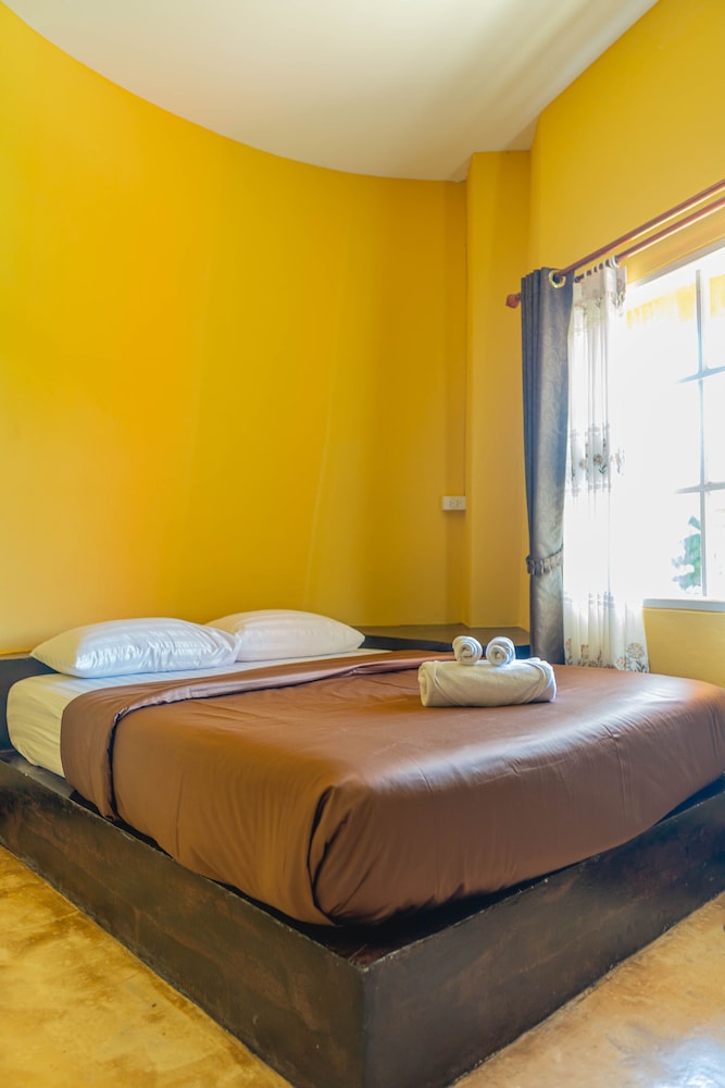 apinya resort bangsarey