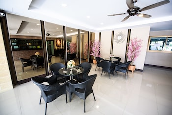 thana residence lam luk ka