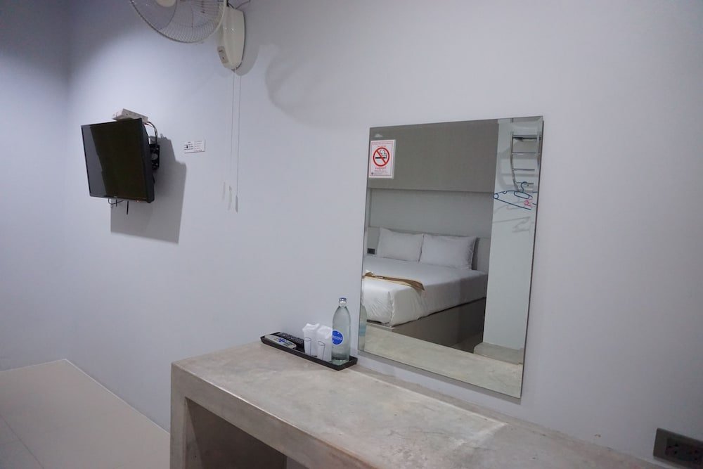 C2u Hotel Uthai Thani - Adults Only,Nong Kha Yang>>Nam Song,3 star