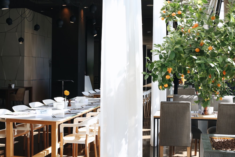 holiday inn tbilisi by ihg